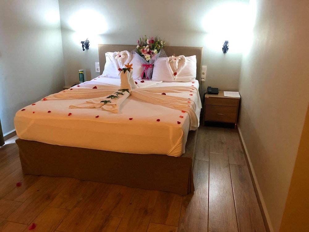 아켄트 가든 호텔 페티예 외부 사진